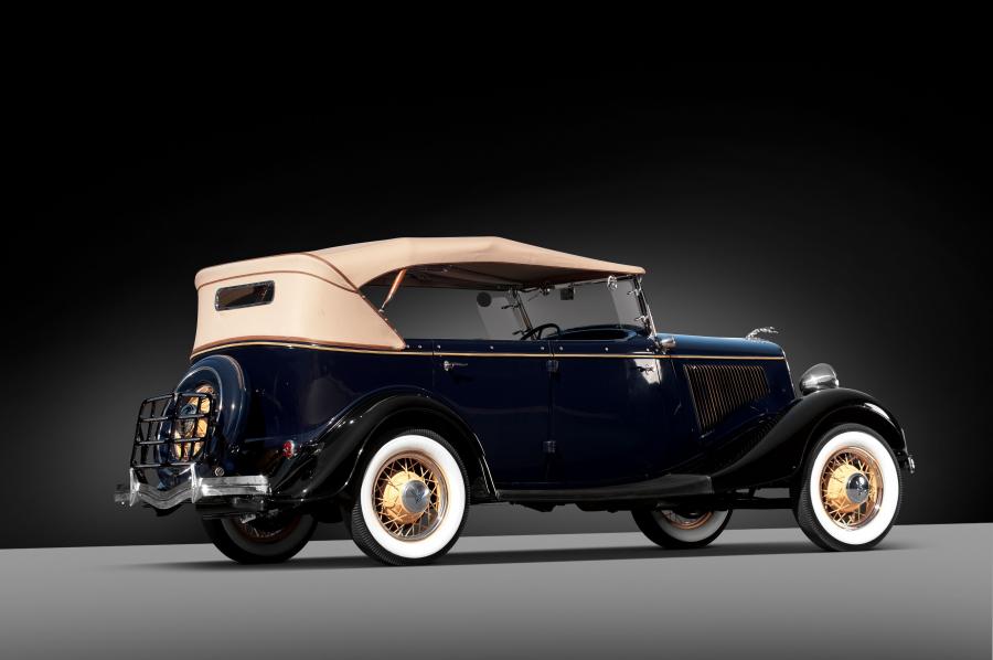  Ford DeLuxe Phaeton 1934 года  (фото 2 из 19)